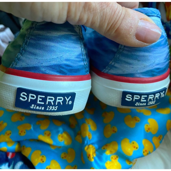 COPY - SPERRY JAWS Sneakers,Special Edition, Size 6 - Picture 5 of 15